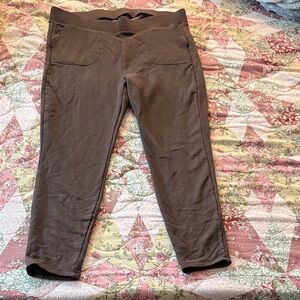 Torrid Chocolate Brown elastic waist (thicker) winter leggings. Size 2 LIKE NEW!